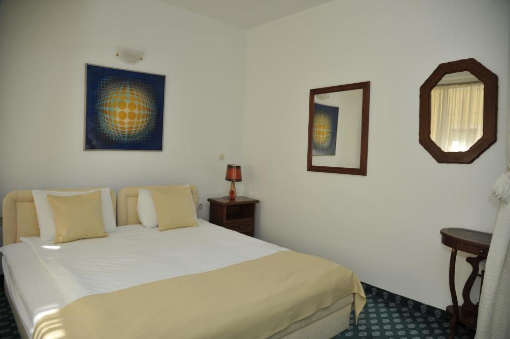 Hotel Residence Inn Skopje Chambre photo