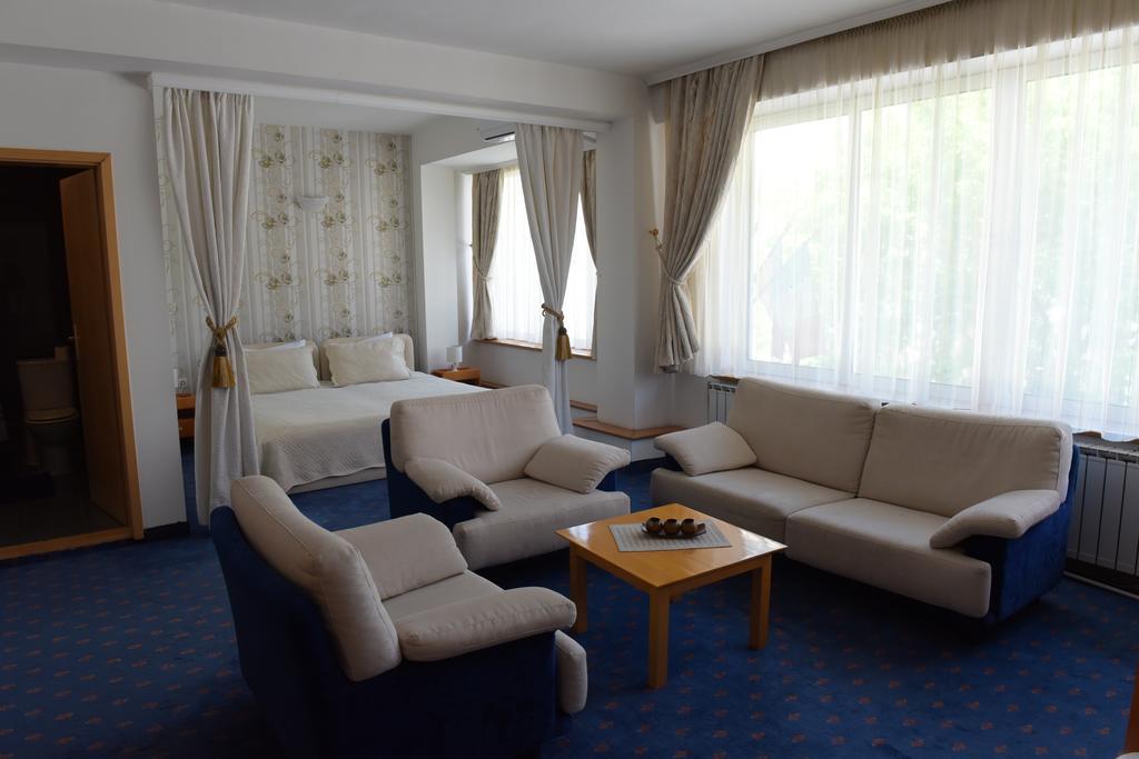 Hotel Residence Inn Skopje Extérieur photo