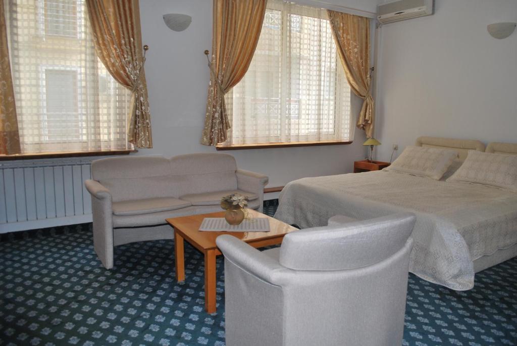 Hotel Residence Inn Skopje Chambre photo